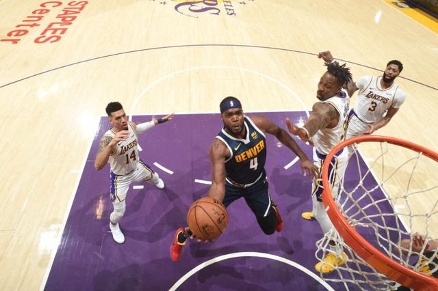 短角球做二 短角球做二